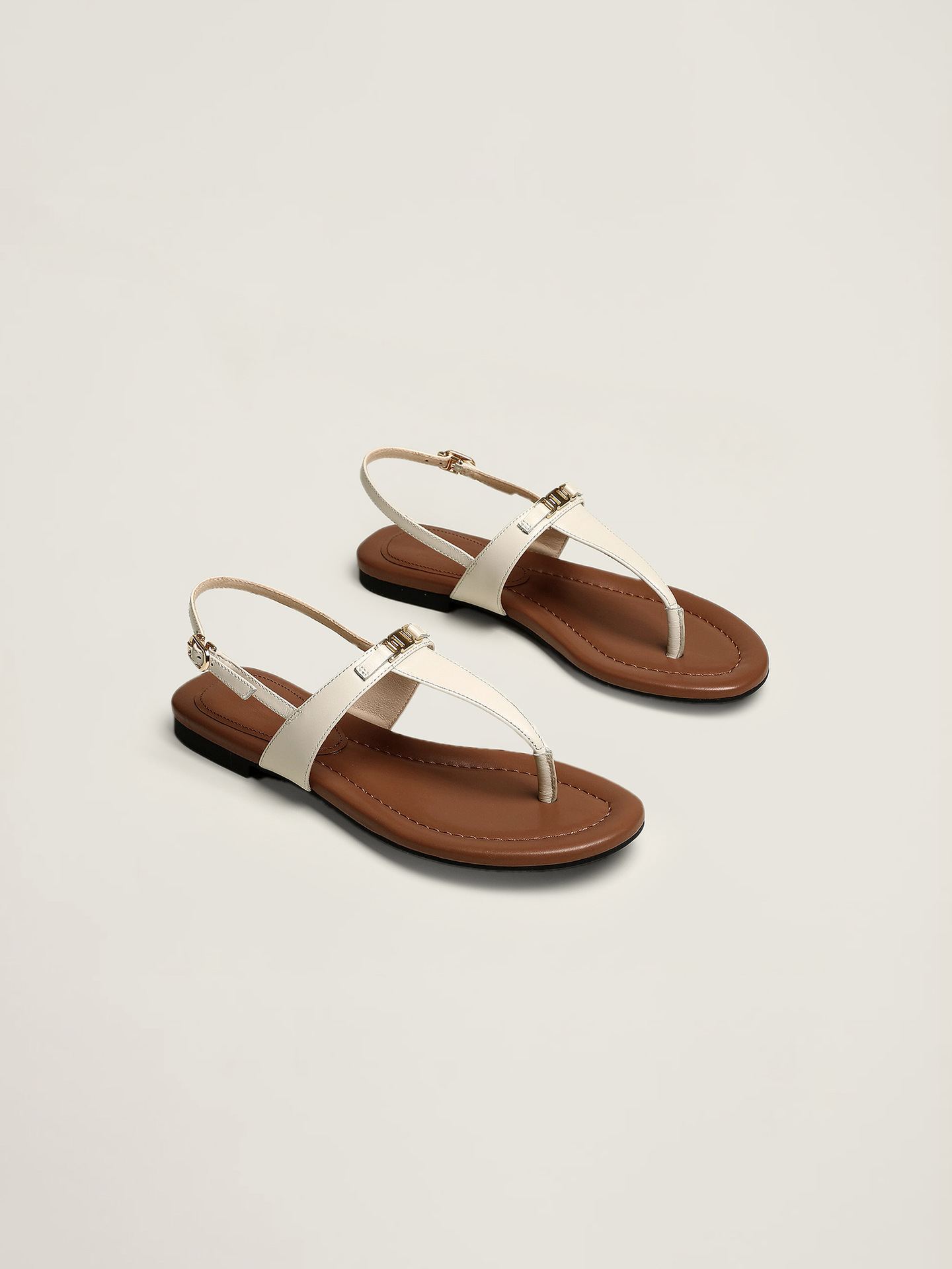 Buckle Strap Sandals for Women - Comfortable Casual Footwear for Summer - Adjustable Fit, Versatile Design