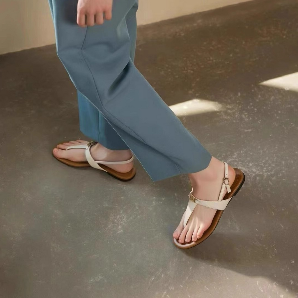 Buckle Strap Sandals for Women - Comfortable Casual Footwear for Summer - Adjustable Fit, Versatile Design