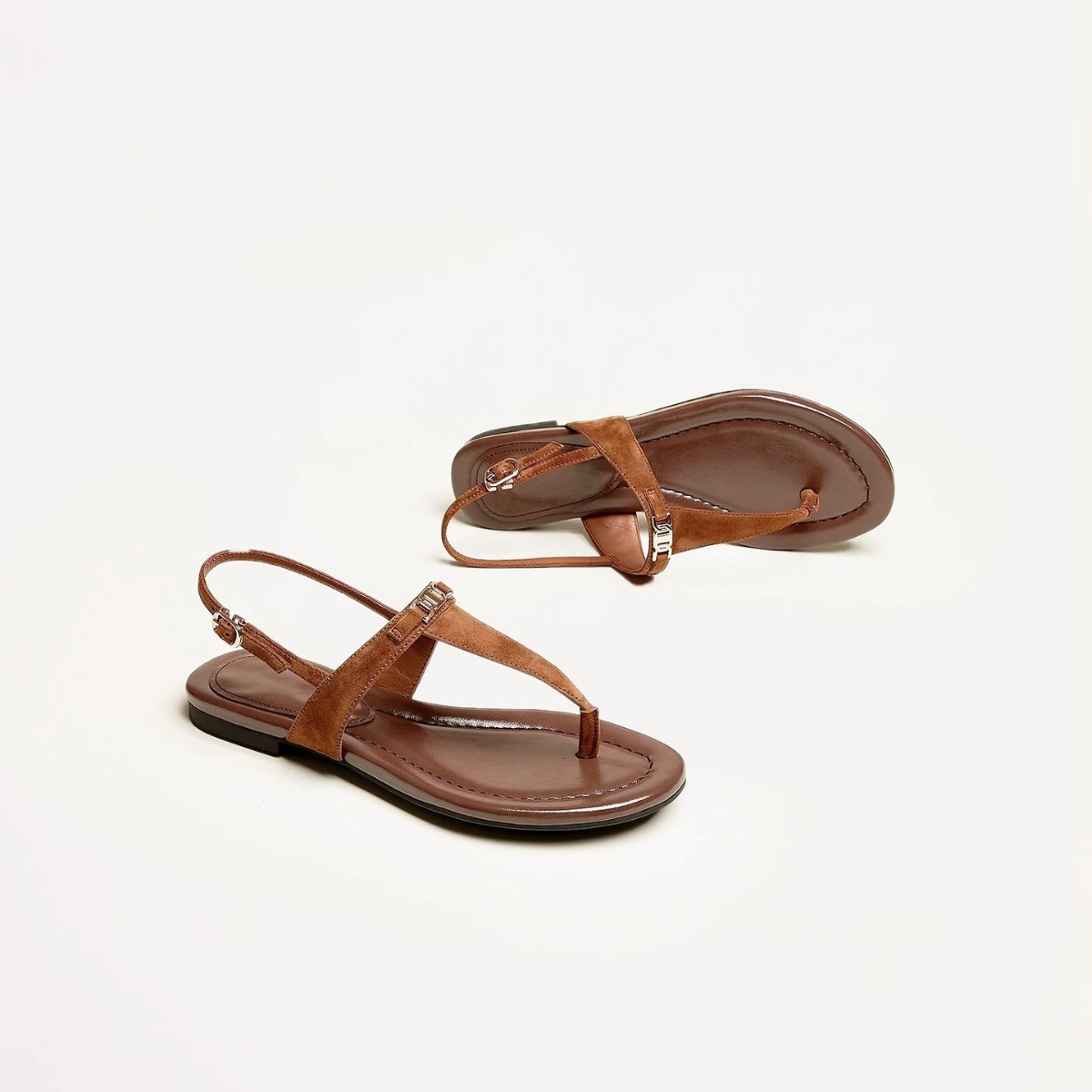 Buckle Strap Sandals for Women - Comfortable Casual Footwear for Summer - Adjustable Fit, Versatile Design