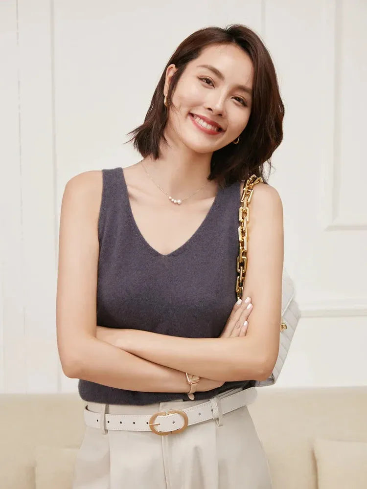 Cashmere V-Neck Sweater for Women - Soft, Lightweight Knit - Perfect for Casual Wear or Layering