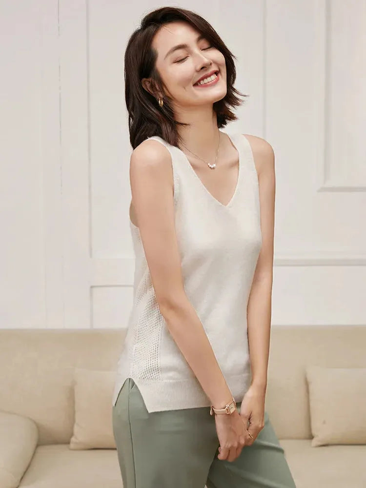 Cashmere V-Neck Sweater for Women - Soft, Lightweight Knit - Perfect for Casual Wear or Layering