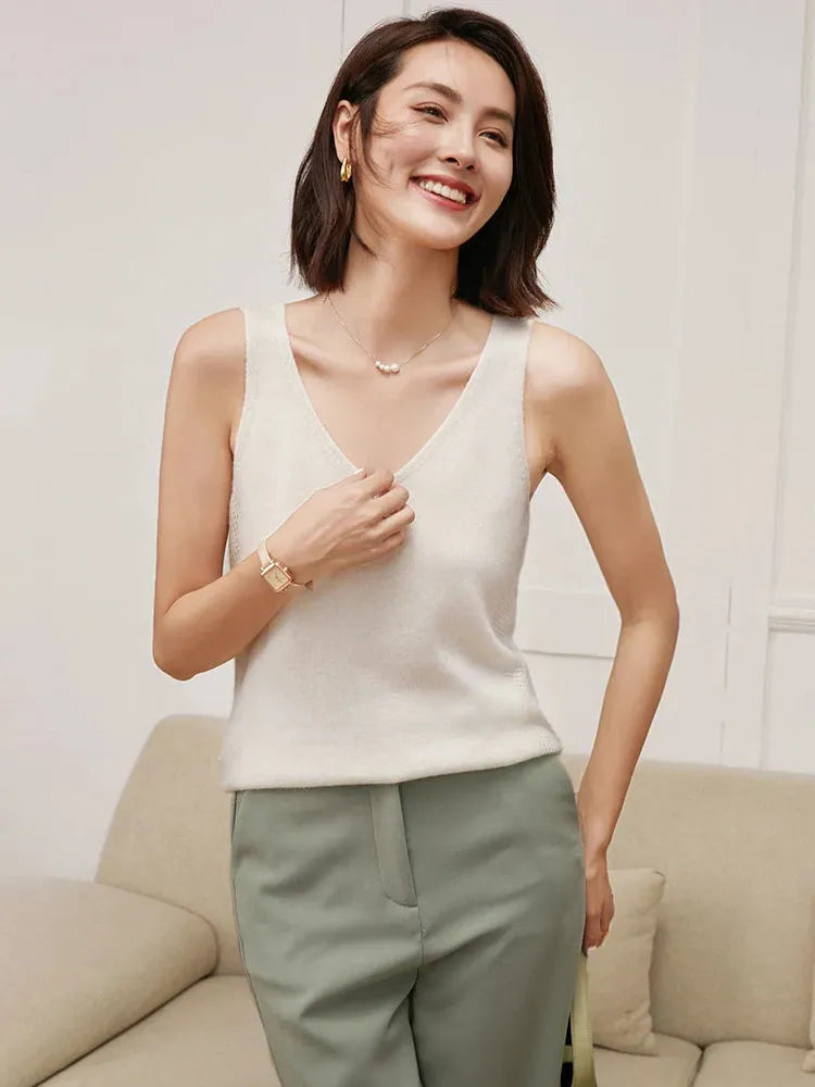 Cashmere V-Neck Sweater for Women - Soft, Lightweight Knit - Perfect for Casual Wear or Layering