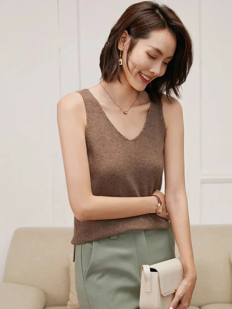 Cashmere V-Neck Sweater for Women - Soft, Lightweight Knit - Perfect for Casual Wear or Layering