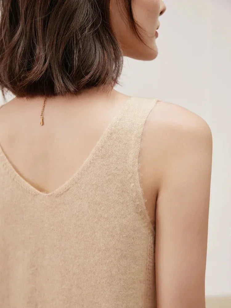 Cashmere V-Neck Sweater for Women - Soft, Lightweight Knit - Perfect for Casual Wear or Layering