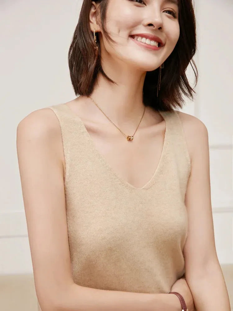 Cashmere V-Neck Sweater for Women - Soft, Lightweight Knit - Perfect for Casual Wear or Layering