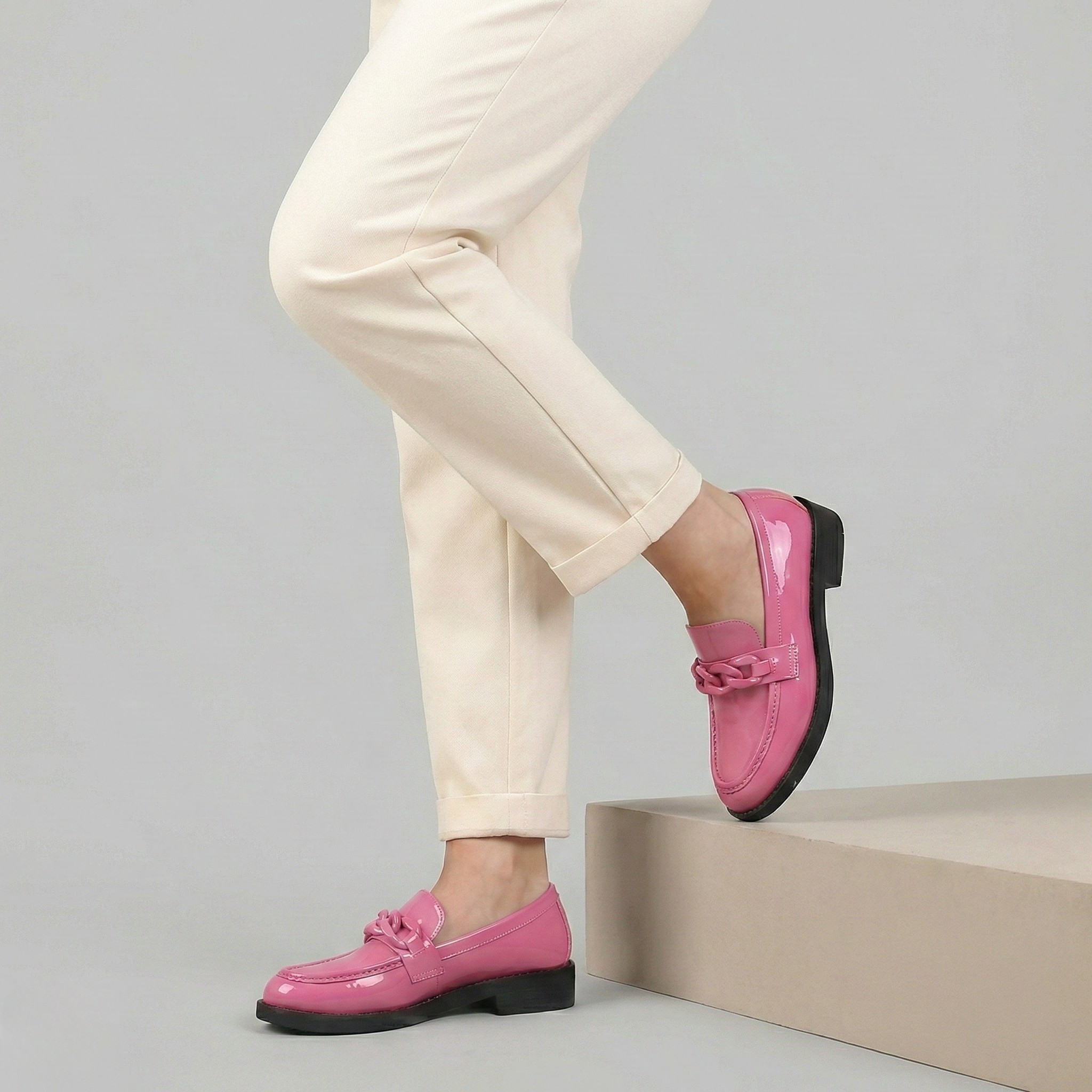 Chunky Chain Loafers for Women - Stylish Vegan Leather Slip-On Shoes for Casual and Dressy Occasions