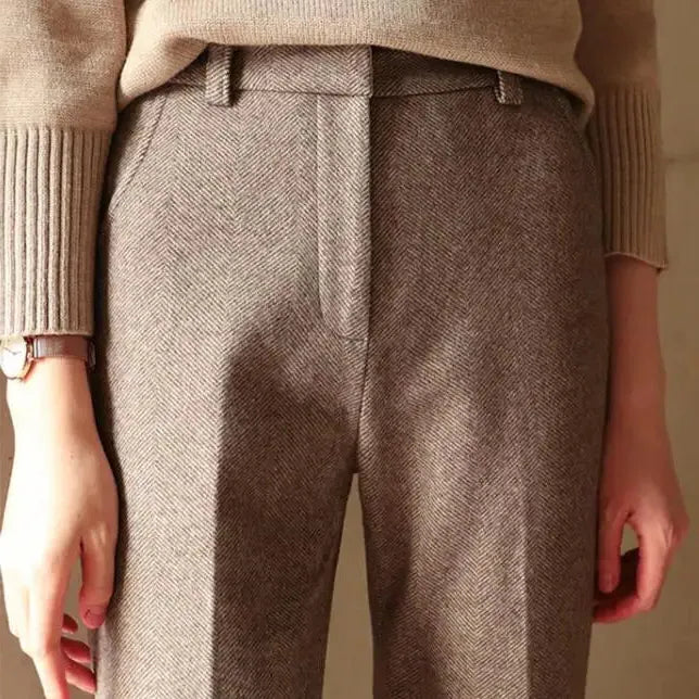 Classic Wool Trousers for Women - Tailored Fit, Versatile Style for Work or Casual Wear
