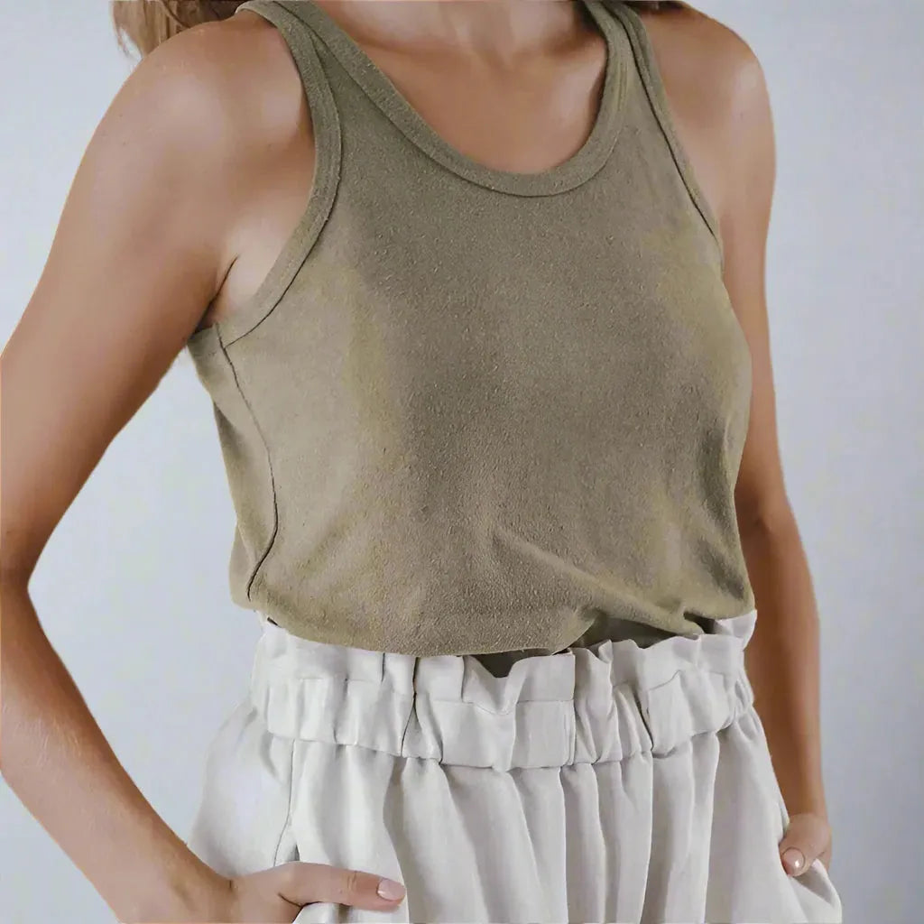 Cotton Tank Top for Everyday Wear - Comfortable Sleeveless Design - Casual Women's Apparel