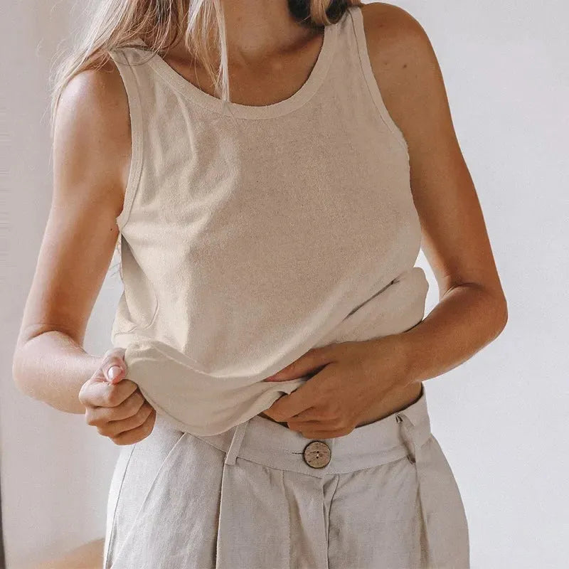 Cotton Tank Top for Everyday Wear - Comfortable Sleeveless Design - Casual Women's Apparel