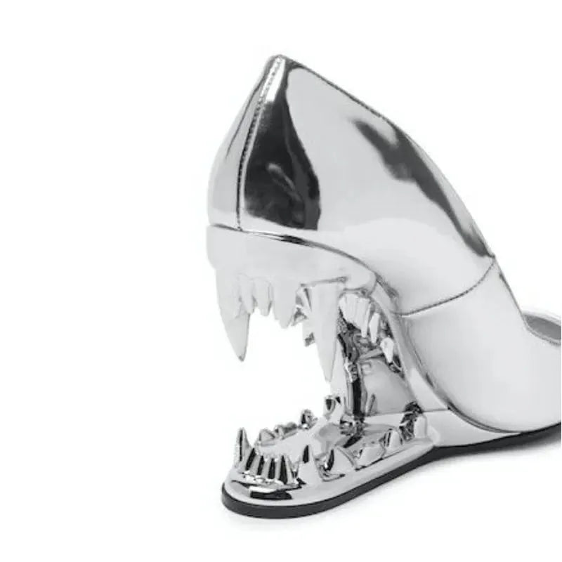 High-Heel Stiletto Pumps with Panther Teeth Design for Formal and Evening Wear