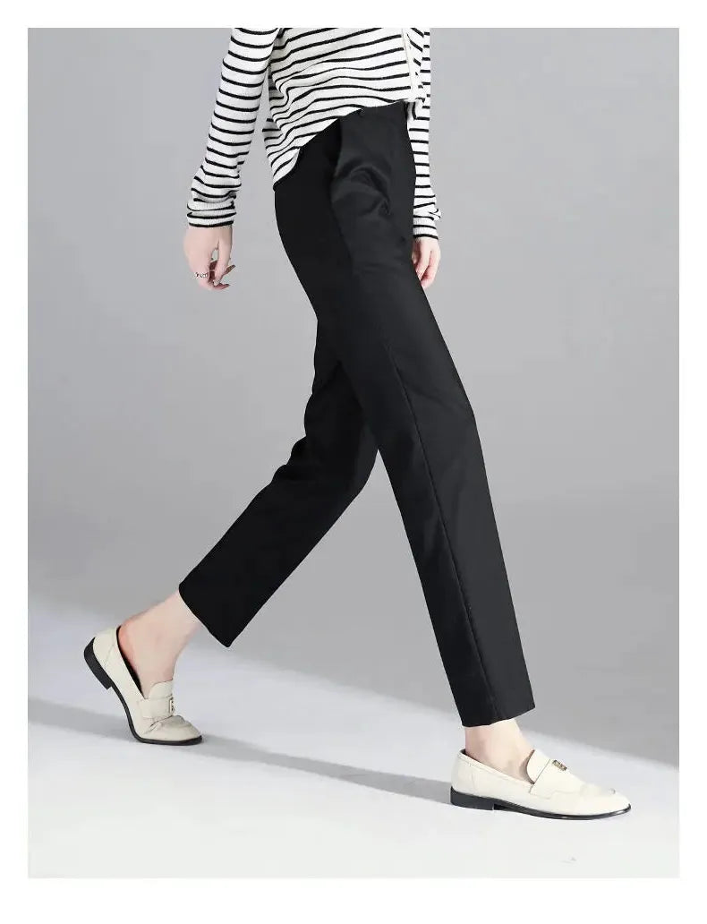 High-Waist Trousers in Soft Fabric - Chic Casual Pants for Everyday Wear - Available in Multiple Sizes