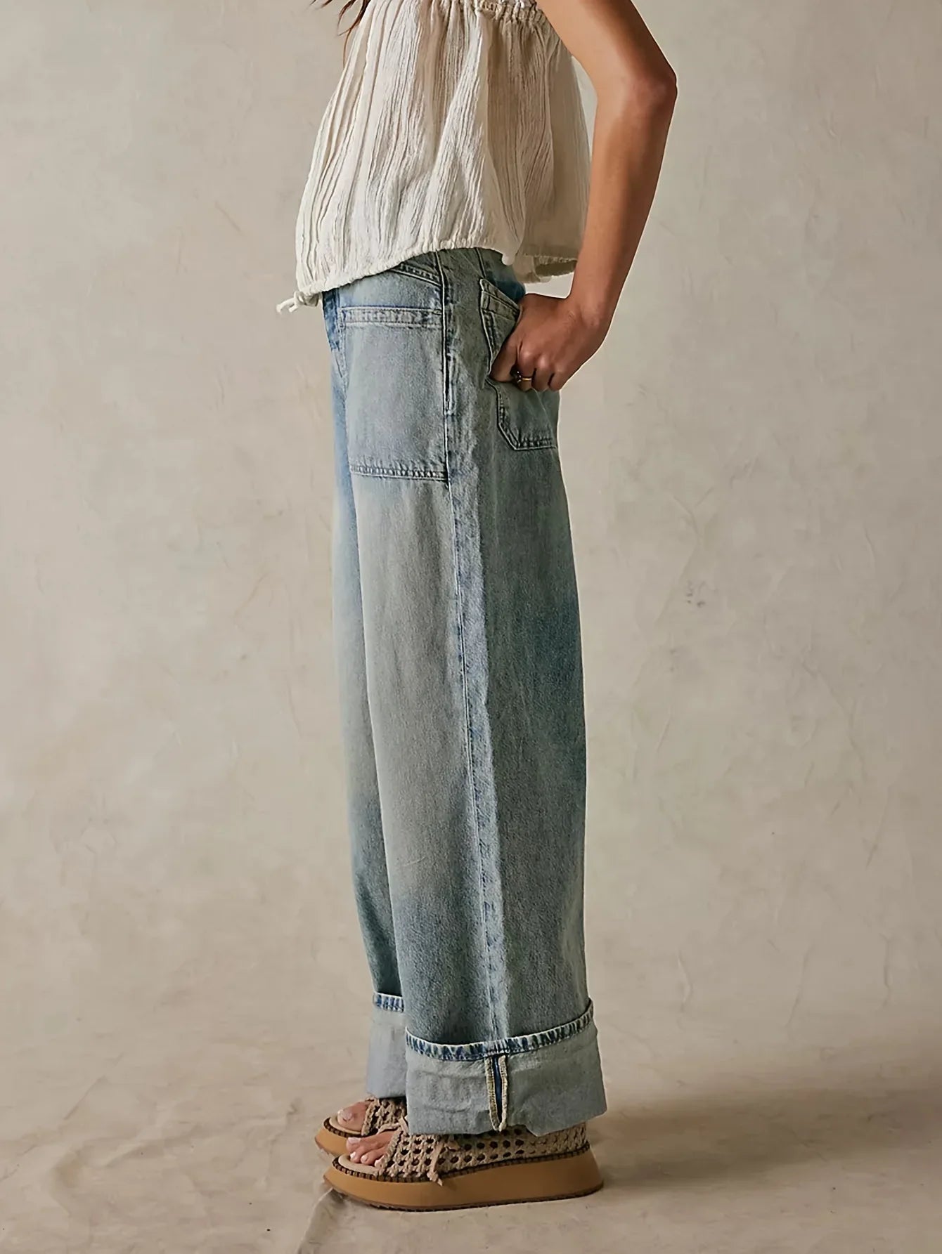 High-Waist Wide-Leg Denim Jeans for Women - Stylish Casual Fit, Versatile Everyday Wear, Available in Multiple Sizes