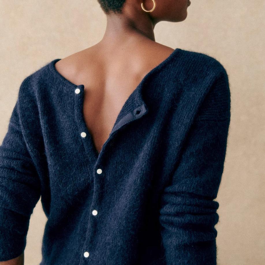 Knit Top for Women - Soft Nordique Fabric - Casual Long Sleeve Sweater - Perfect for Everyday Wear