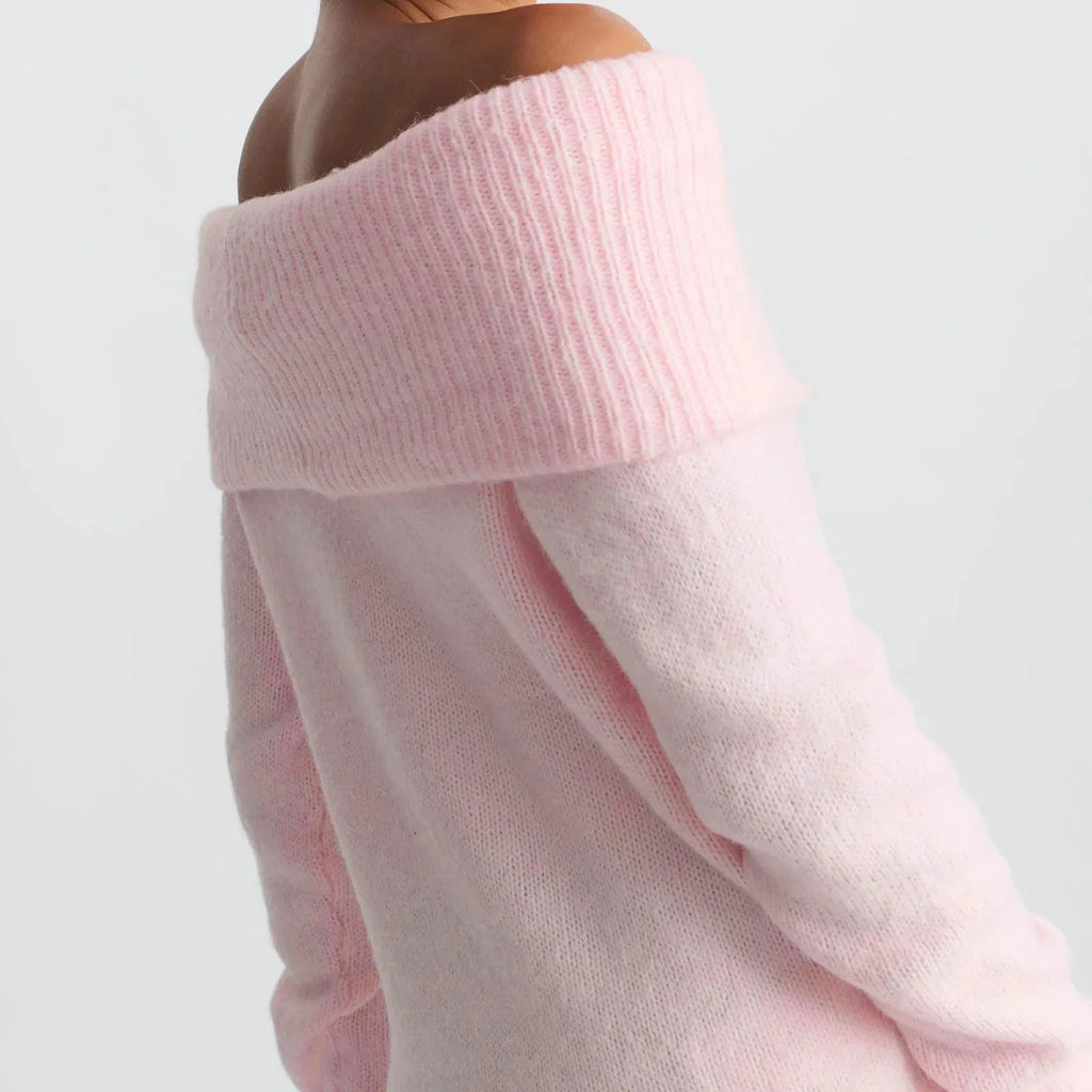 Knit Top for Women - Soft and Comfortable Fabric - Casual Style - Perfect for Everyday Wear