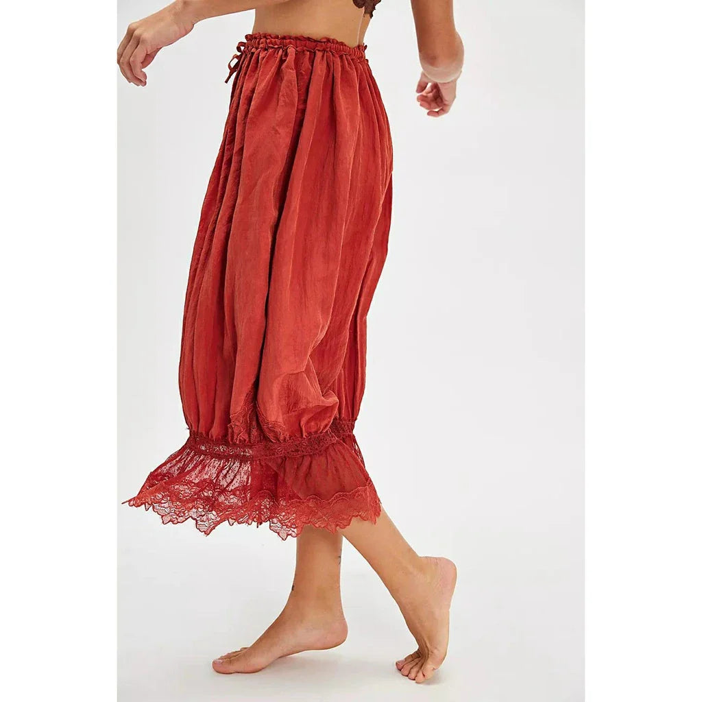 Lace Lantern Pants for Women - Elegant Lace Detail - Casual Chic Trousers - Perfect for Parties and Special Occasions