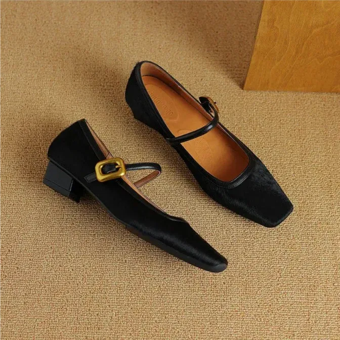 Leopard Print Mid-Heel Shoes for Women - Stylish Feline Luxe Design for Casual or Dressy Occasions