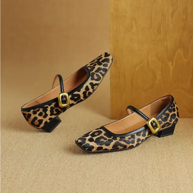 Leopard Print Mid-Heel Shoes for Women - Stylish Feline Luxe Design for Casual or Dressy Occasions