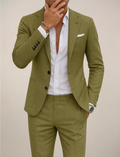 Men's Two-Piece Suit with Lightweight Tailoring