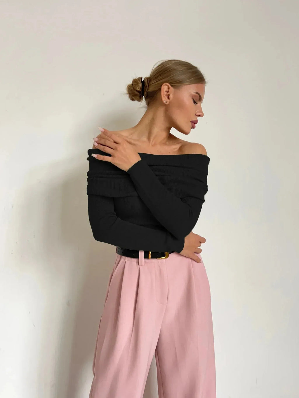 Off-Shoulder Knit Top for Women - Soft Fabric, Casual Style, Perfect for Everyday Wear and Outings