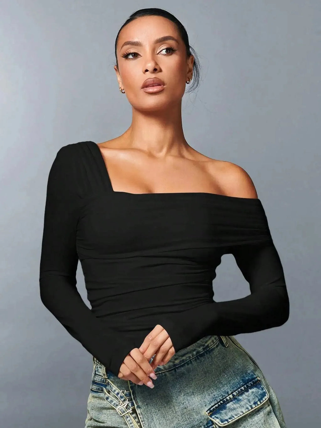 Off-Shoulder Women's Top - Lightweight Fabric - Casual Chic Style - Perfect for Summer Outings and Events