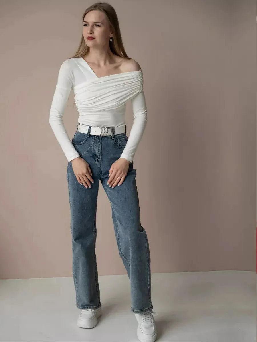 Off-Shoulder Women's Top - Lightweight Fabric - Casual Chic Style - Perfect for Summer Outings and Events