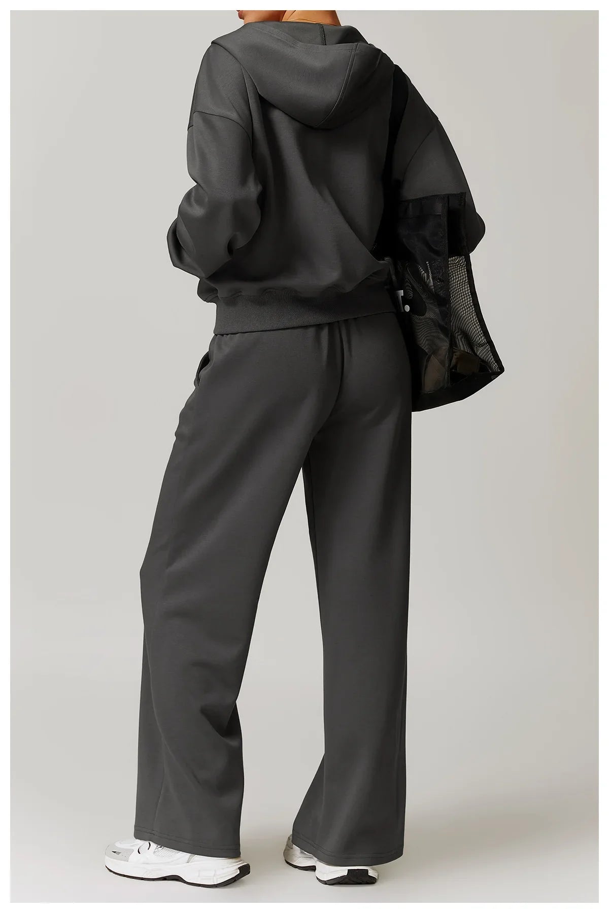 Seamless Athletic Set for Everyday Wear - Comfortable Stretch Fabric, Modern Design, Ideal for Gym and Casual Activities