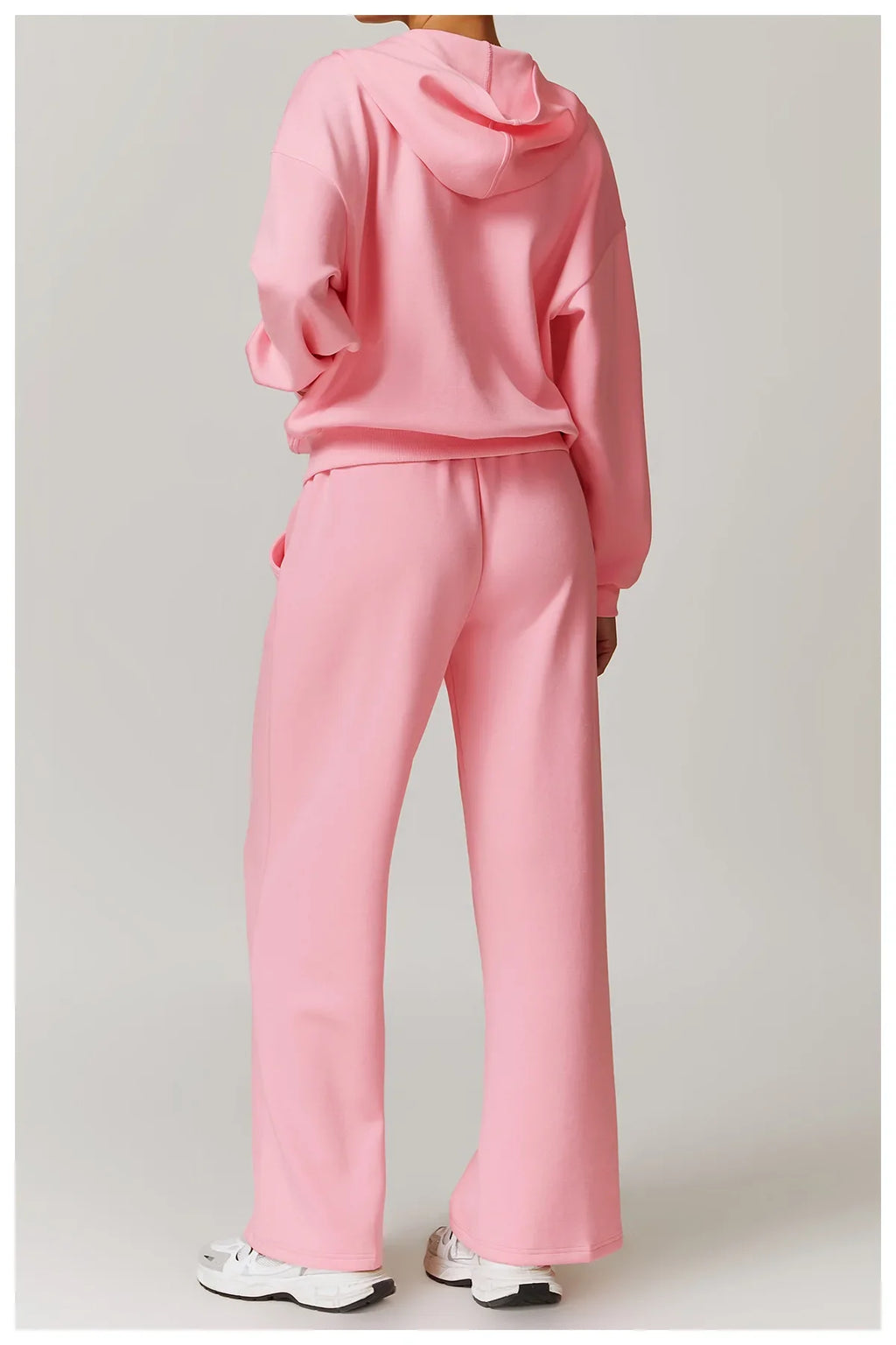 Seamless Athletic Set for Everyday Wear - Comfortable Stretch Fabric, Modern Design, Ideal for Gym and Casual Activities