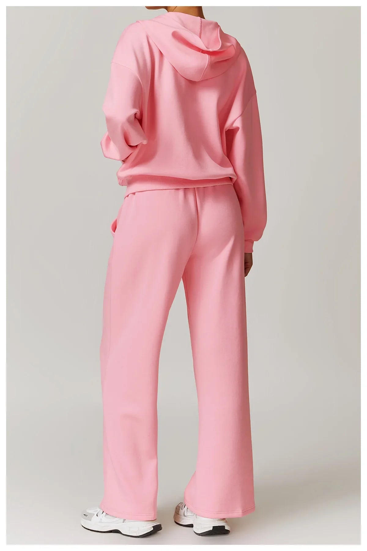 Seamless Athletic Set for Everyday Wear - Comfortable Stretch Fabric, Modern Design, Ideal for Gym and Casual Activities