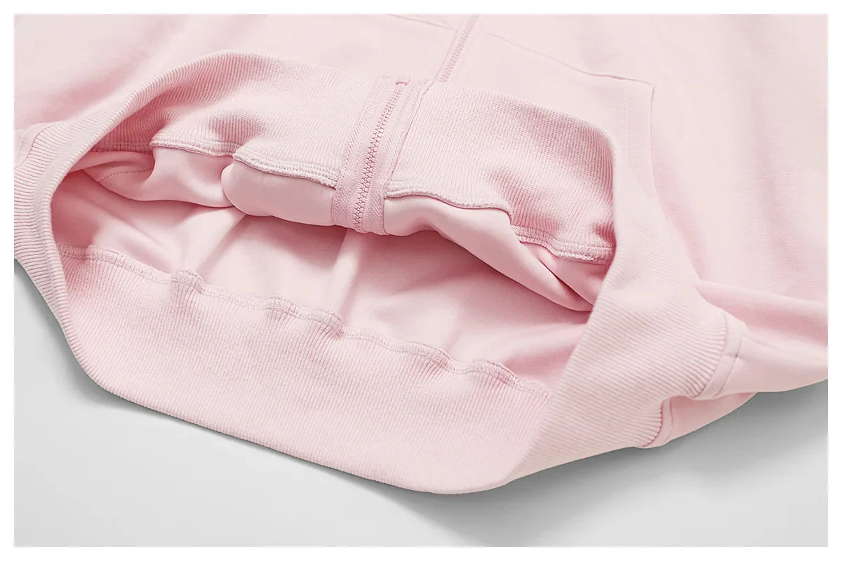 Seamless Athletic Set for Everyday Wear - Comfortable Stretch Fabric, Modern Design, Ideal for Gym and Casual Activities