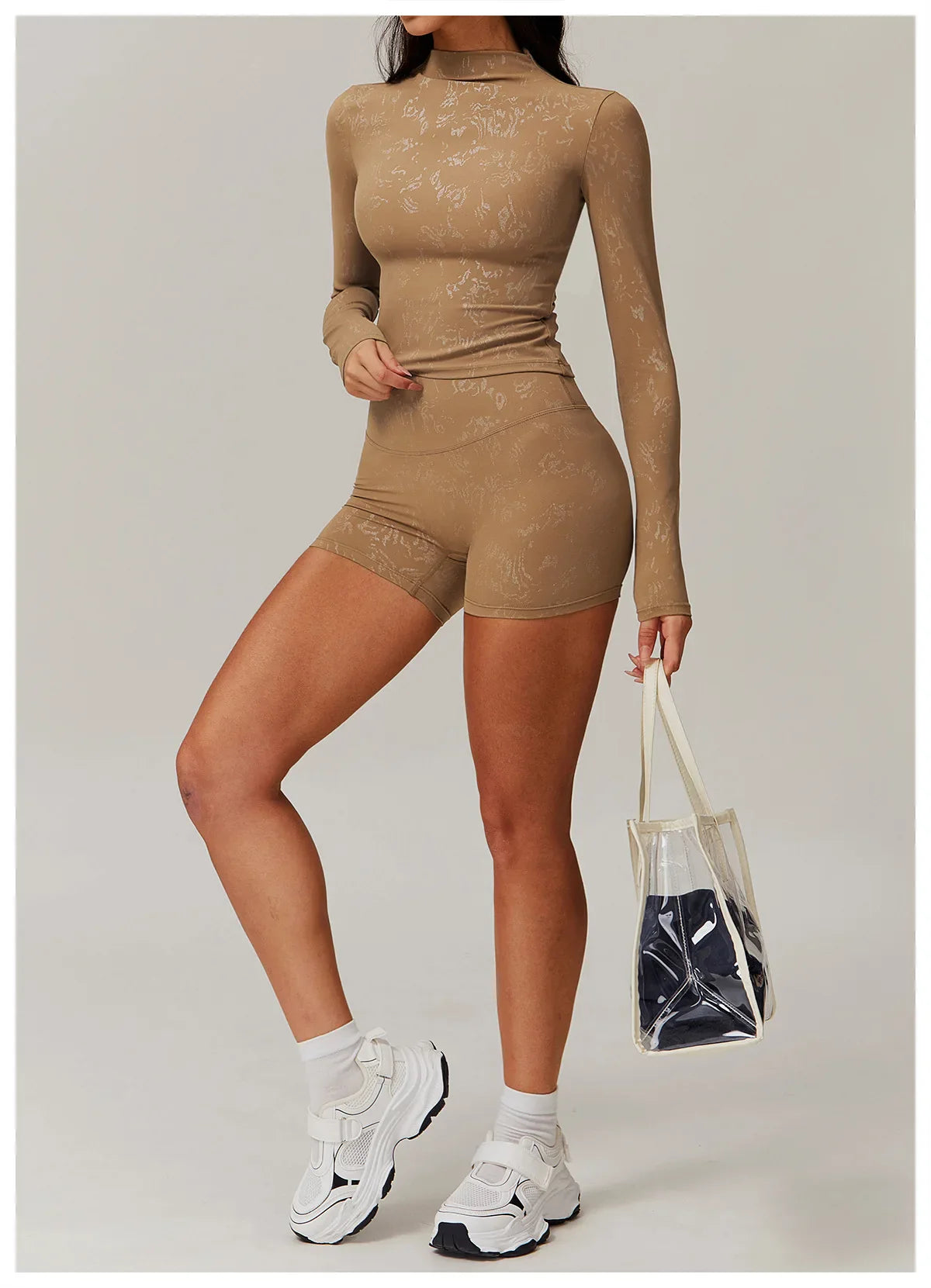 Stretch Fabric Salutation Set for Yoga and Fitness - Comfortable and Flexible Activewear Outfit