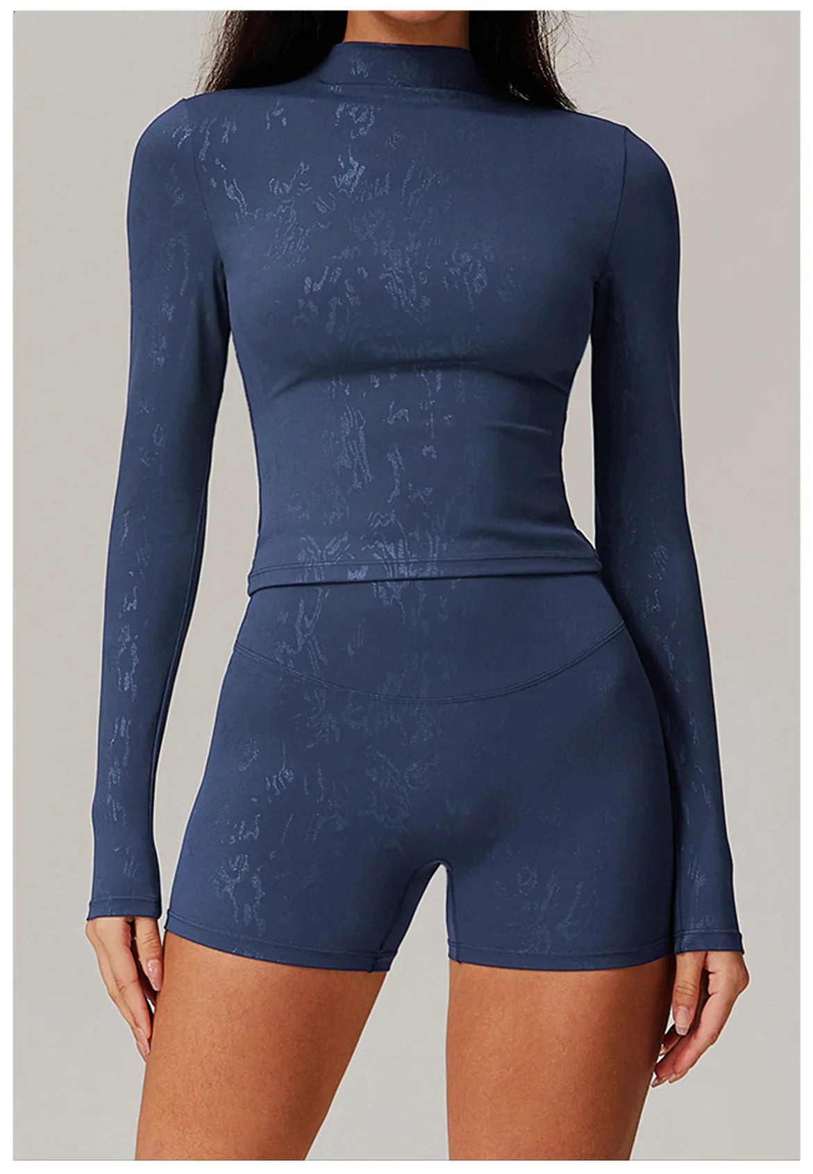 Stretch Fabric Salutation Set for Yoga and Fitness - Comfortable and Flexible Activewear Outfit