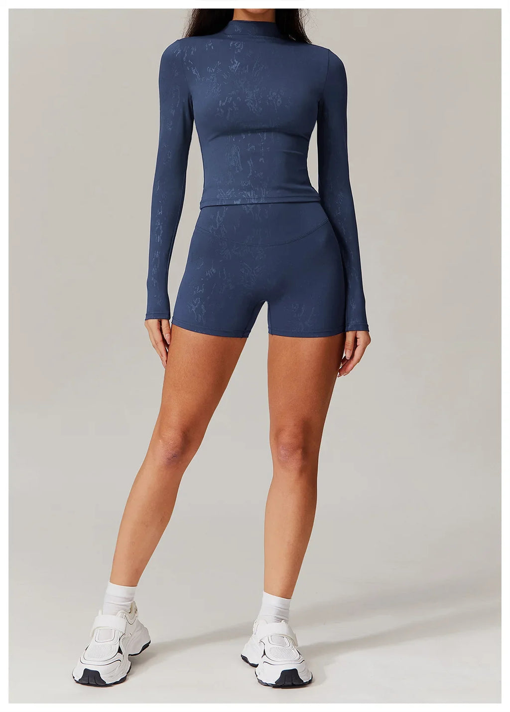 Stretch Fabric Salutation Set for Yoga and Fitness - Comfortable and Flexible Activewear Outfit