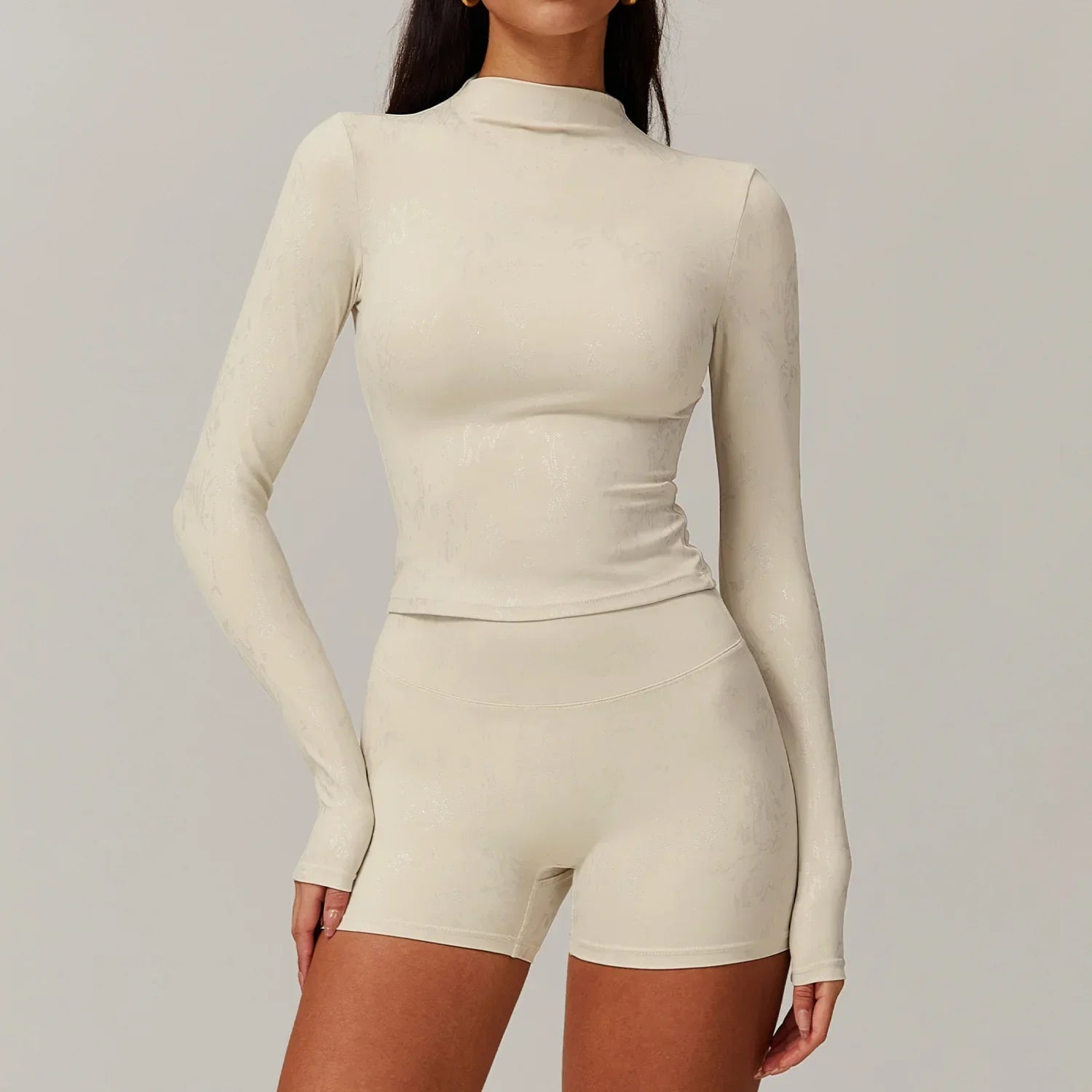 Stretch Fabric Salutation Set for Yoga and Fitness - Comfortable and Flexible Activewear Outfit