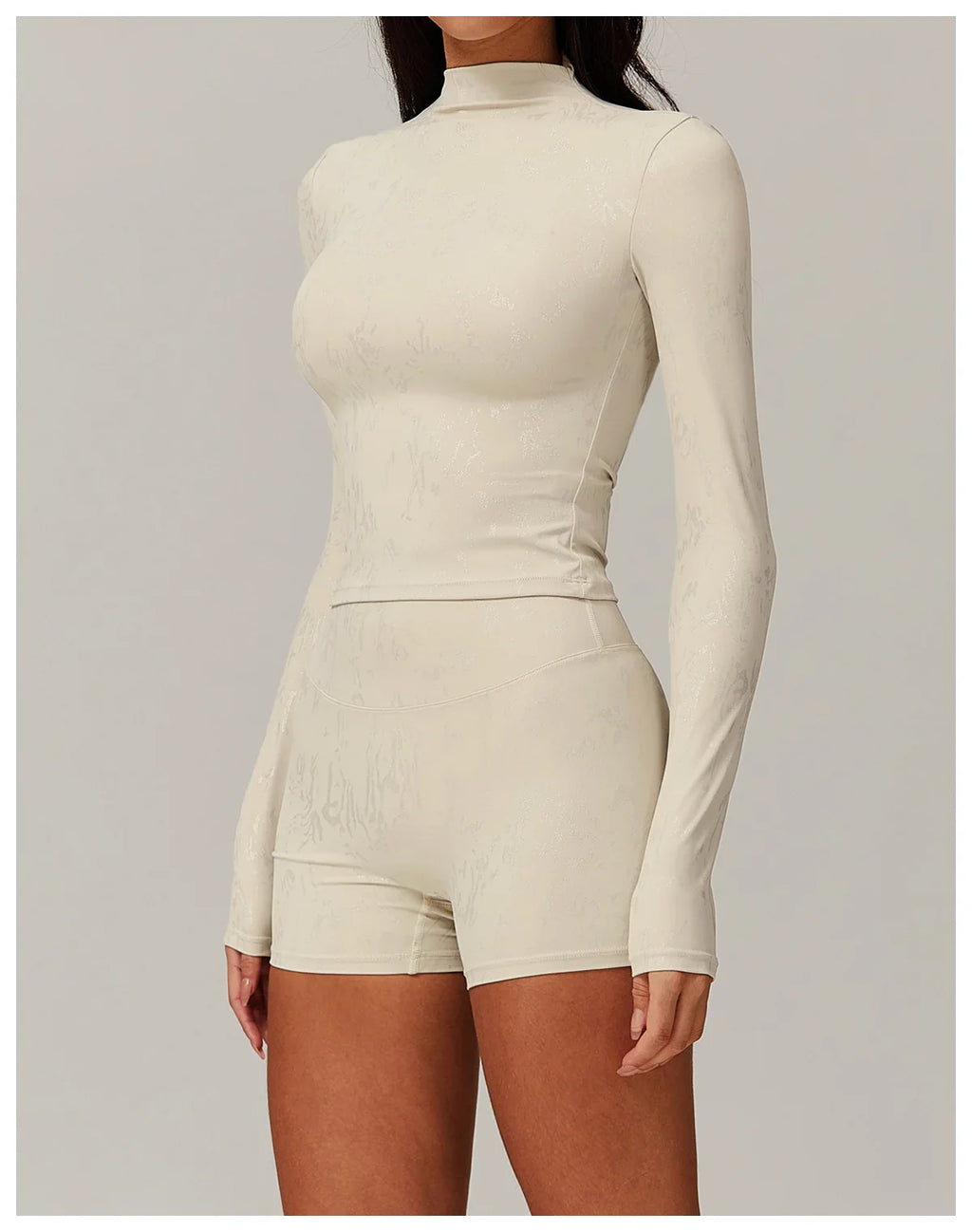 Stretch Fabric Salutation Set for Yoga and Fitness - Comfortable and Flexible Activewear Outfit