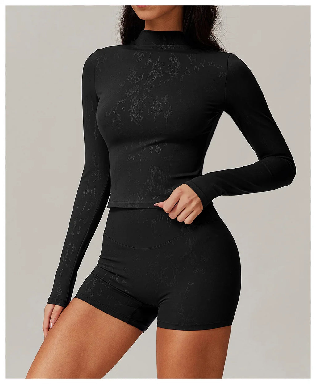 Stretch Fabric Salutation Set for Yoga and Fitness - Comfortable and Flexible Activewear Outfit