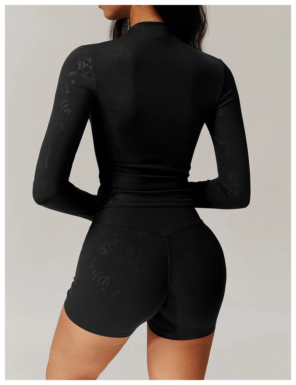 Stretch Fabric Salutation Set for Yoga and Fitness - Comfortable and Flexible Activewear Outfit