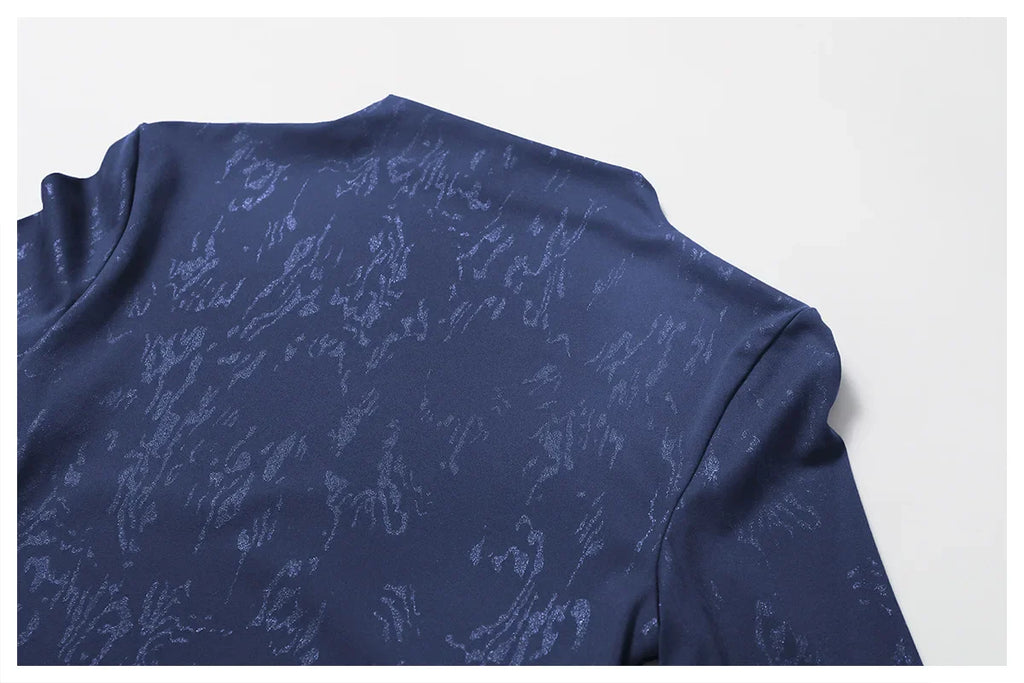 Stretch Fabric Salutation Set for Yoga and Fitness - Comfortable and Flexible Activewear Outfit