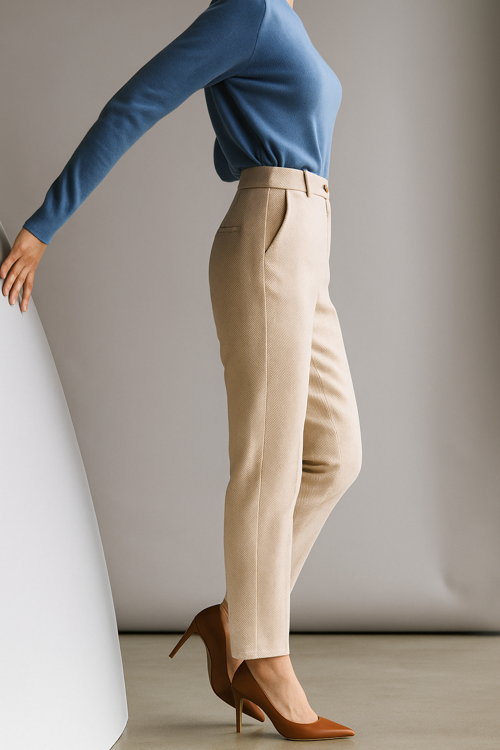 Tailored Wool Pants for Women - Classic Fit, Office Wear, Formal Attire, Versatile Style, Available in Multiple Sizes