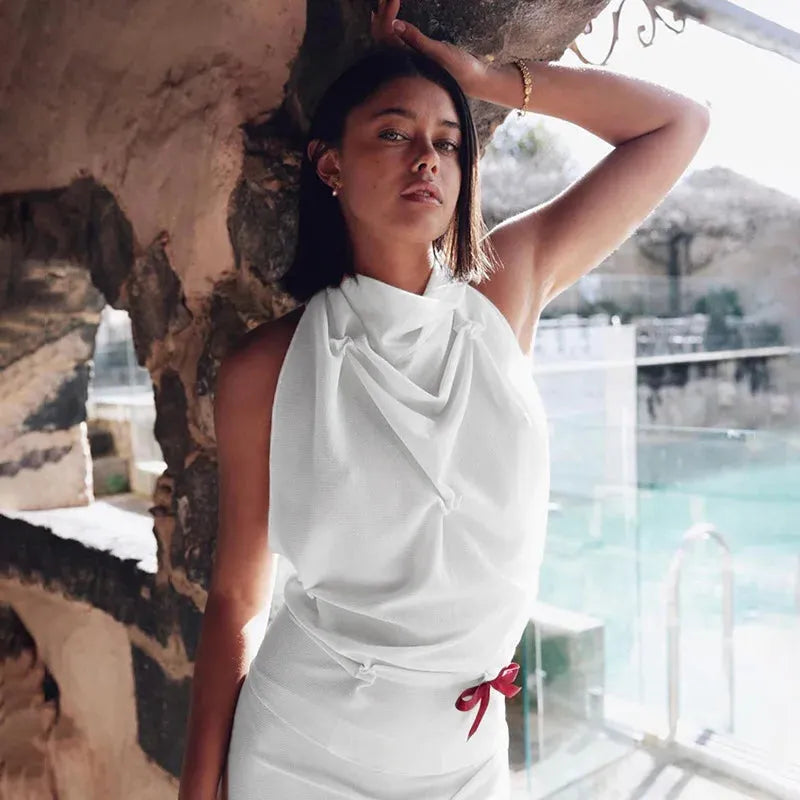 Tie-Back Halter Top for Women - Lightweight Fabric, Casual Summer Style, Perfect for Beach or Outdoor Events