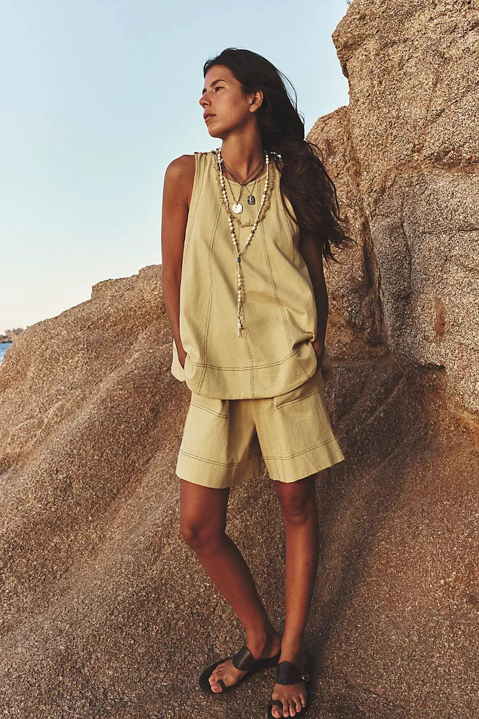 Two-Piece Women's Set - Lightweight Fabric - Casual Style - Perfect for Everyday Wear