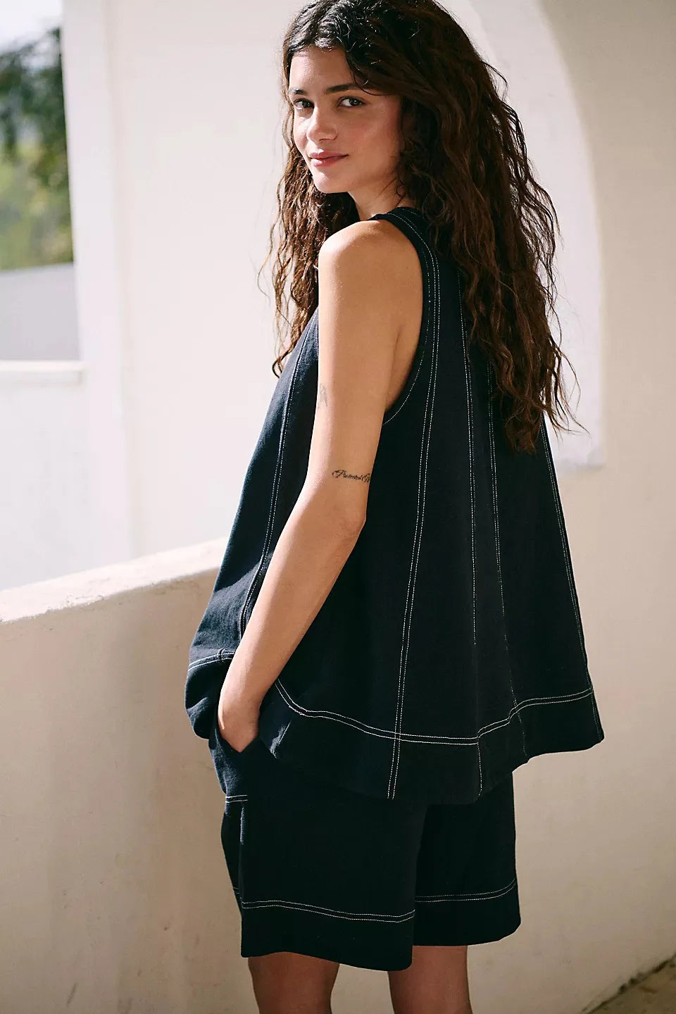 Two-Piece Women's Set - Lightweight Fabric - Casual Style - Perfect for Everyday Wear