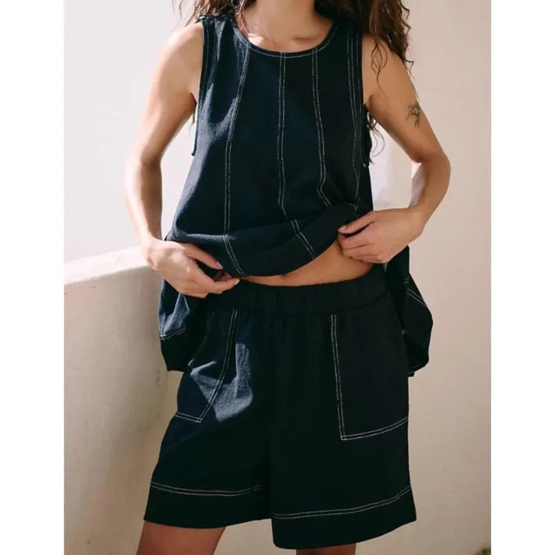 Two-Piece Women's Set - Lightweight Fabric - Casual Style - Perfect for Everyday Wear