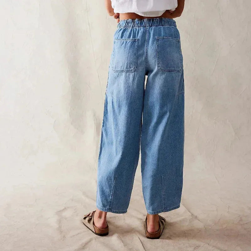 Weekend Casual Denim Jeans for Women - Comfortable Stretch Fabric, Classic Fit, Versatile Everyday Wear