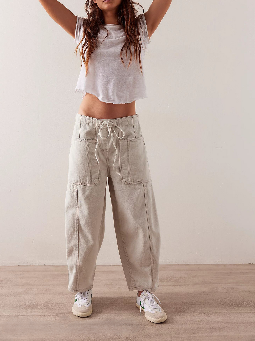 Weekend Casual Denim Jeans for Women - Comfortable Stretch Fabric, Classic Fit, Versatile Everyday Wear