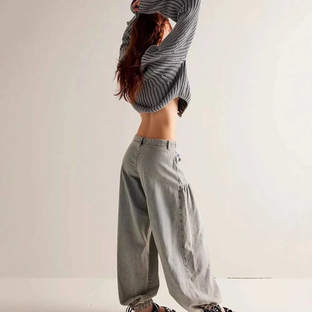 Wide-Leg Denim Jeans for Women - Comfortable Cotton Fabric - Casual Everyday Wear - Various Sizes Available