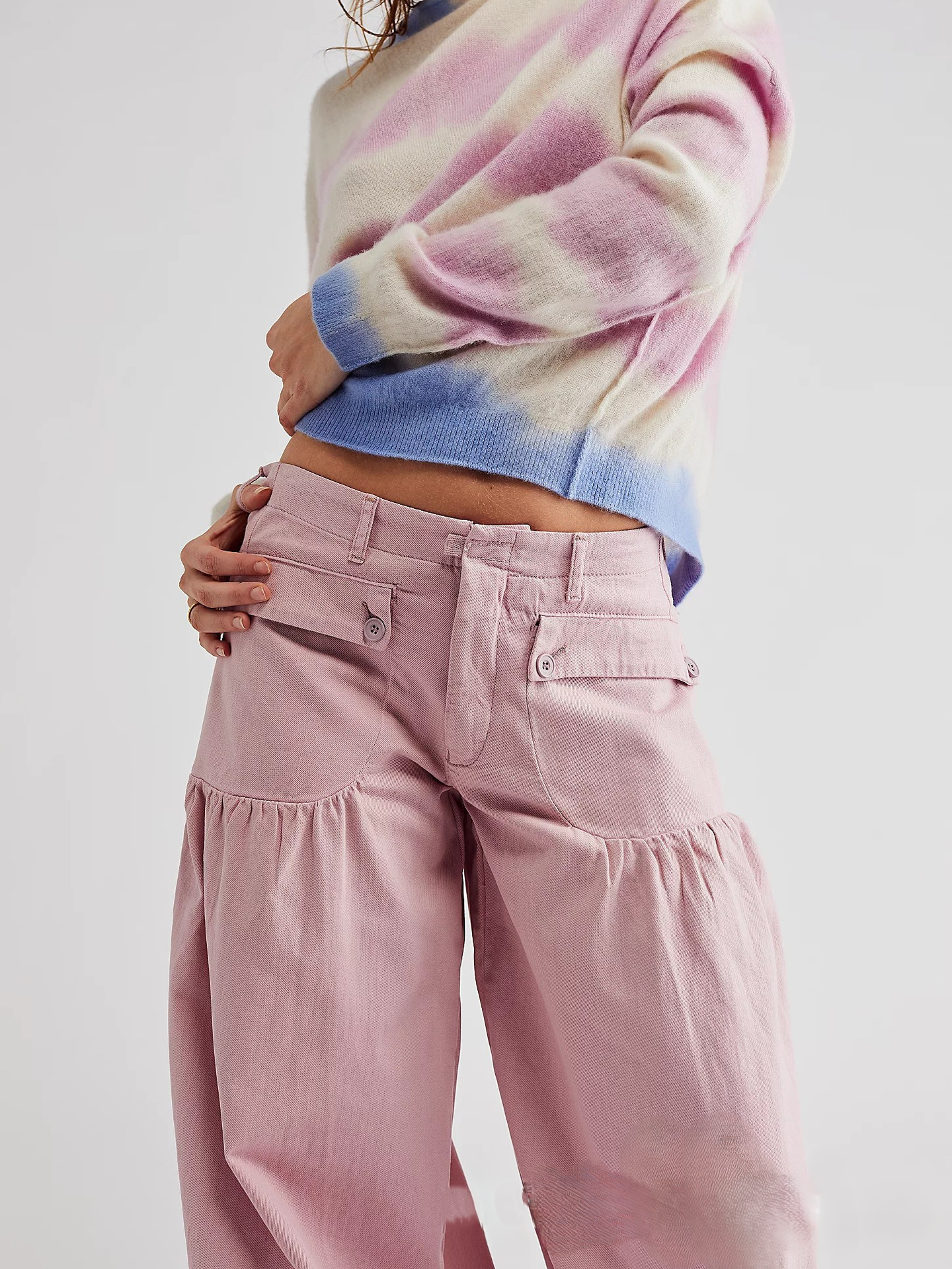 Wide-Leg Denim Jeans for Women - Comfortable Cotton Fabric - Casual Everyday Wear - Various Sizes Available