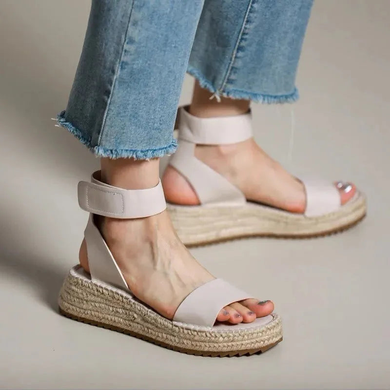 Women's Leather Strap Sandals - Classic Design for Everyday Wear - Comfortable and Stylish Footwear