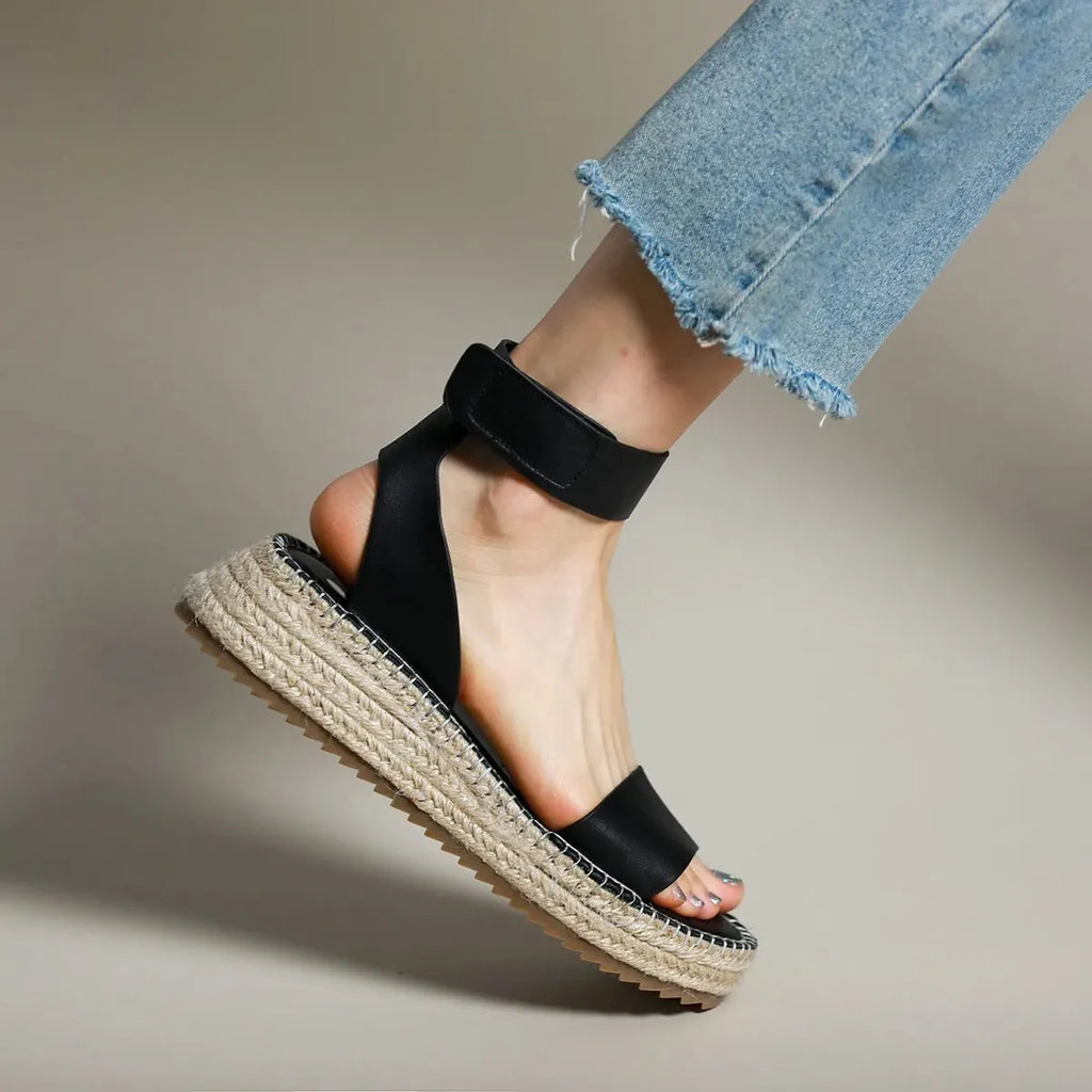 Women's Leather Strap Sandals - Classic Design for Everyday Wear - Comfortable and Stylish Footwear