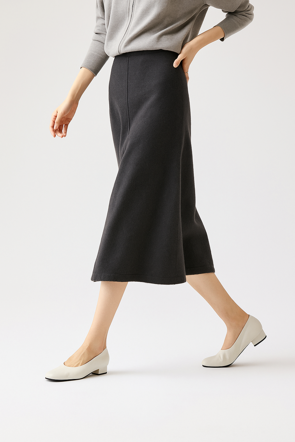 Wool Pencil Skirt for Women - Classic Executive Style - Office Wear - Versatile Business Attire